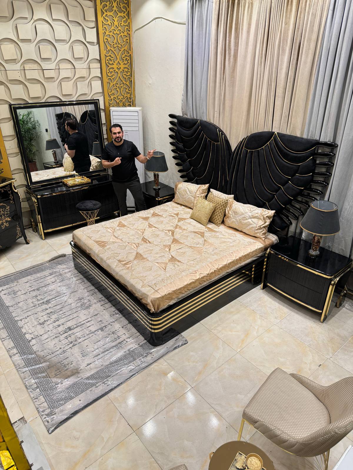 Luxury Winged Bed Set with Mirror and Nightstands
