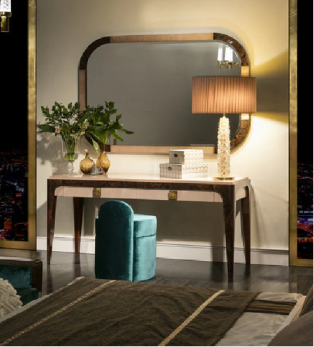 Classic Charm Console