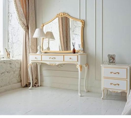 day bed - miracles Interiors