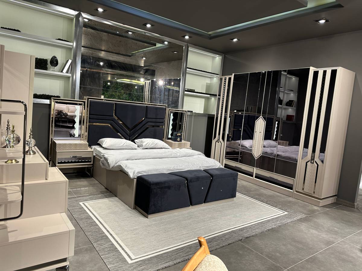 Modern Luxe Bedroom Set