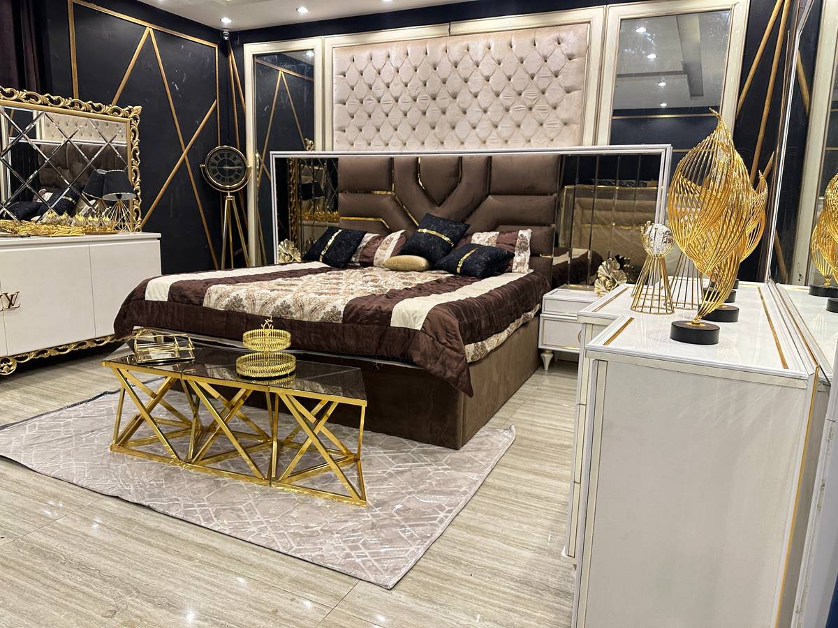 Luxurious Modern Bedroom Set in Gold and Brown