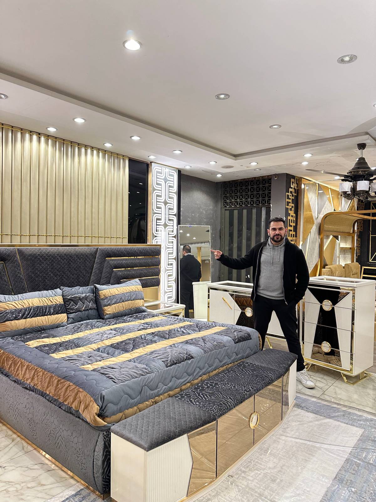 Luxurious Modern Bed Set with Elegant Upholstery