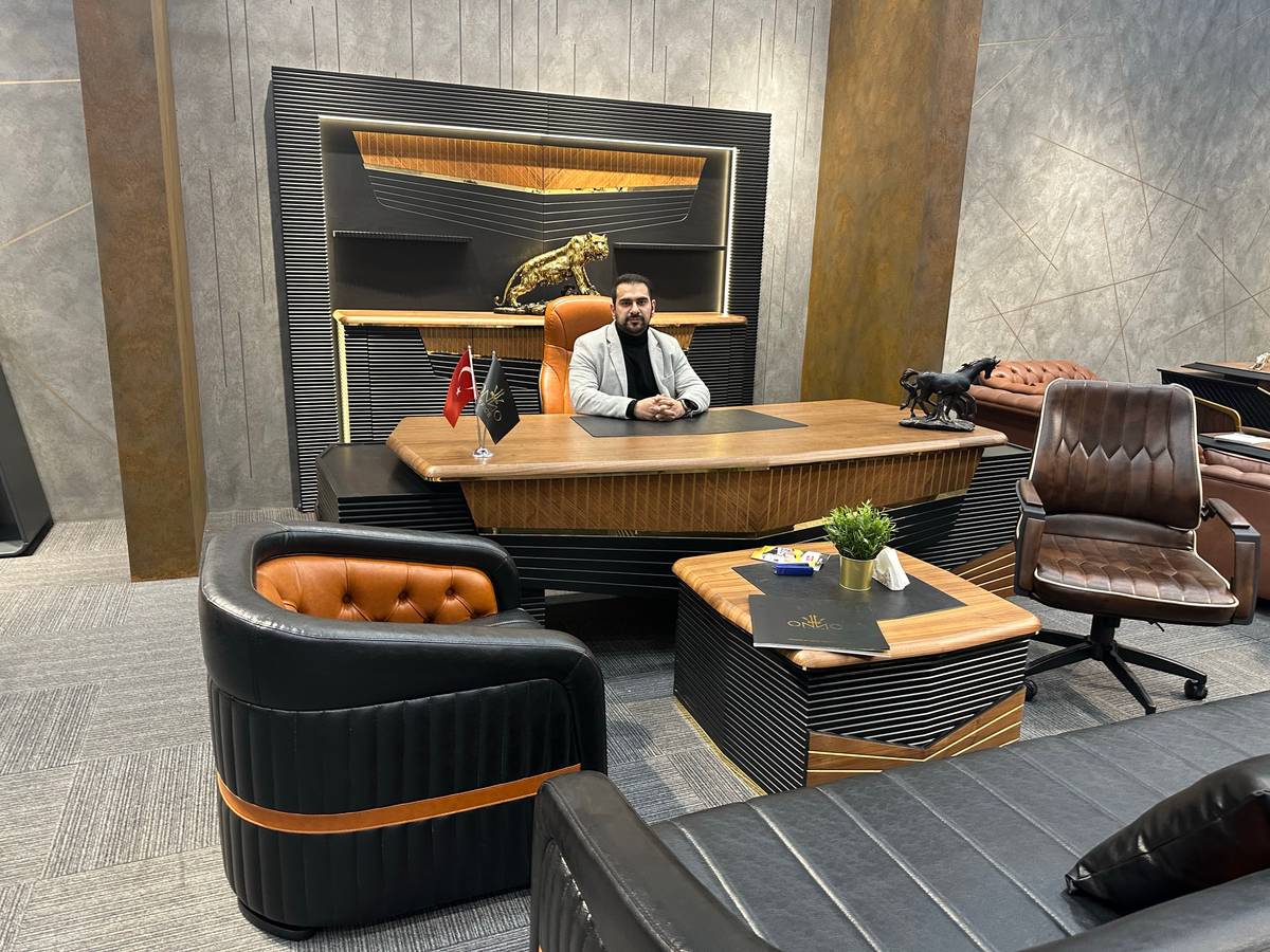 Modern Executive Office Set with Sleek Design