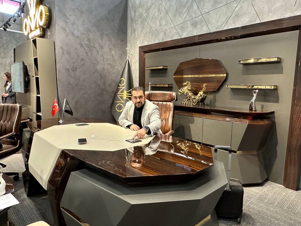 Modern Executive Desk with Sleek Design