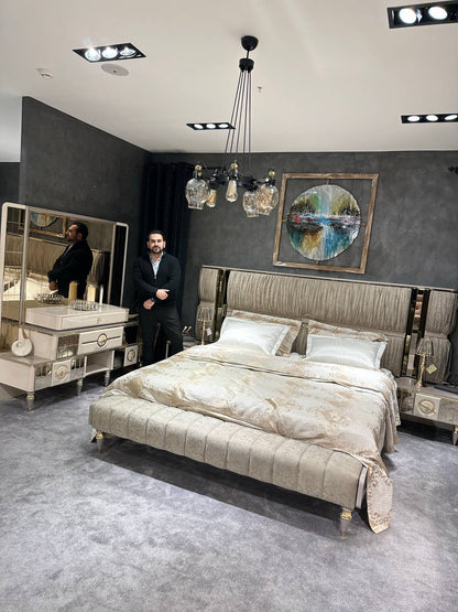 Elegant Contemporary Bedroom Set