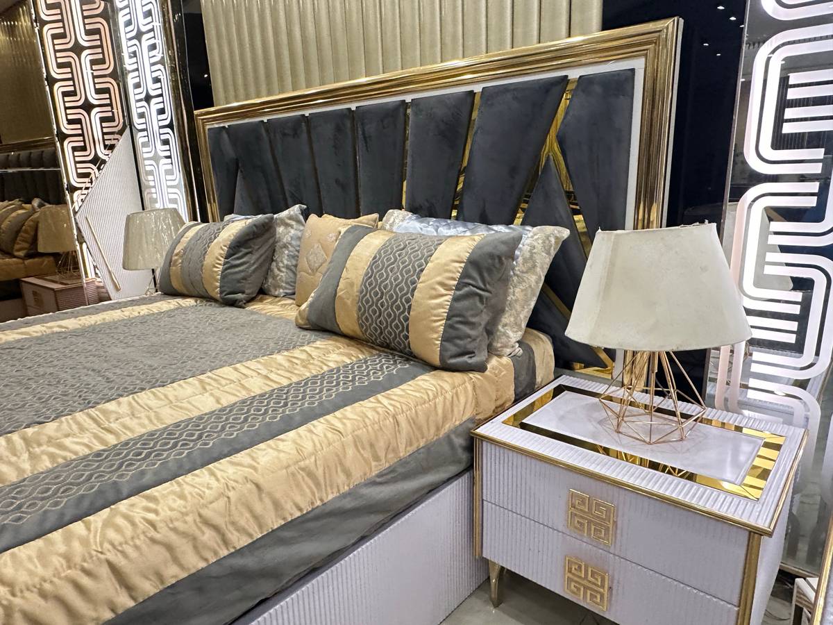 Luxurious King Size Bed Set with Elegant Accents