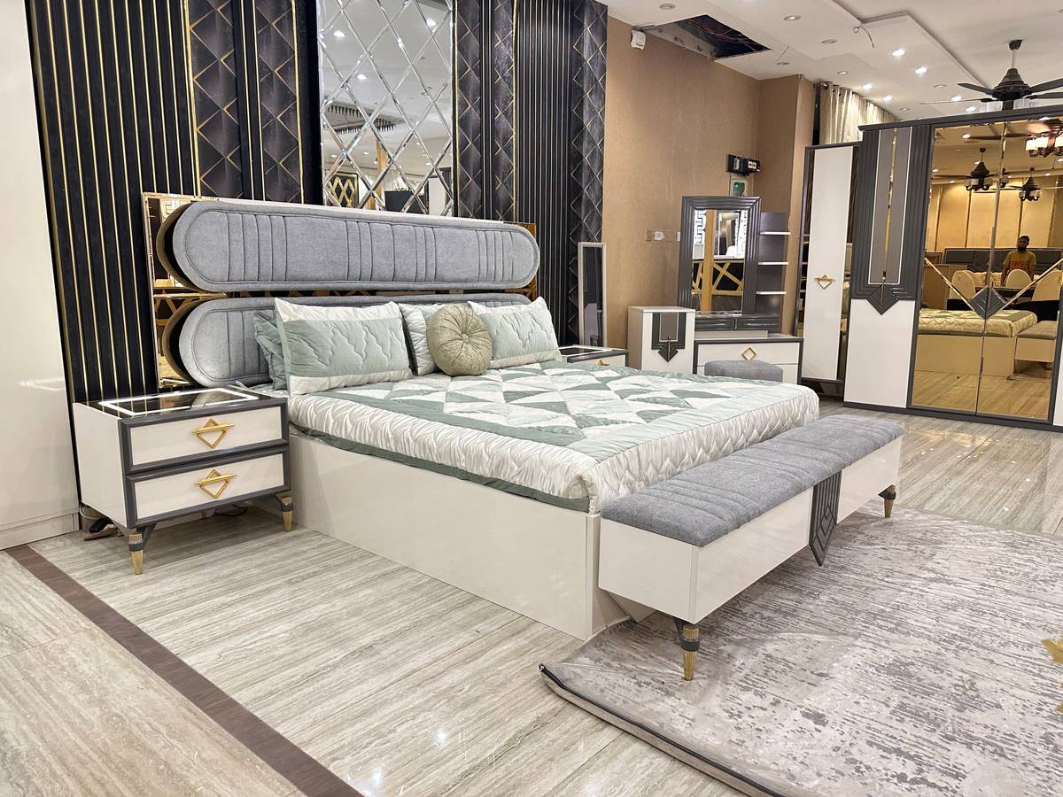 Modern Luxury Bed with Storage and Nightstand