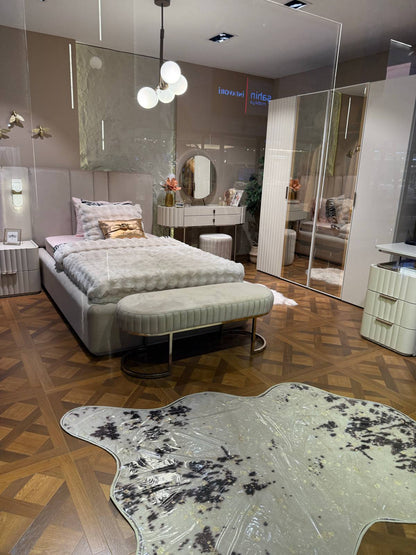 Modern Minimalist Bedroom Set