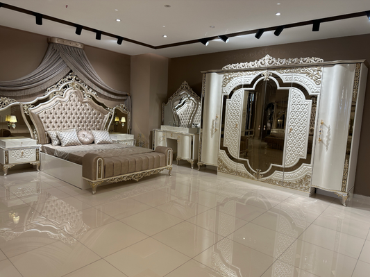Grand Palace Bed