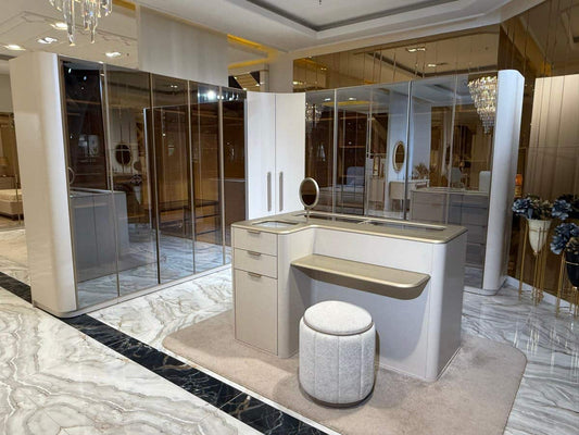 Modern Elegant Vanity Set with Mirror