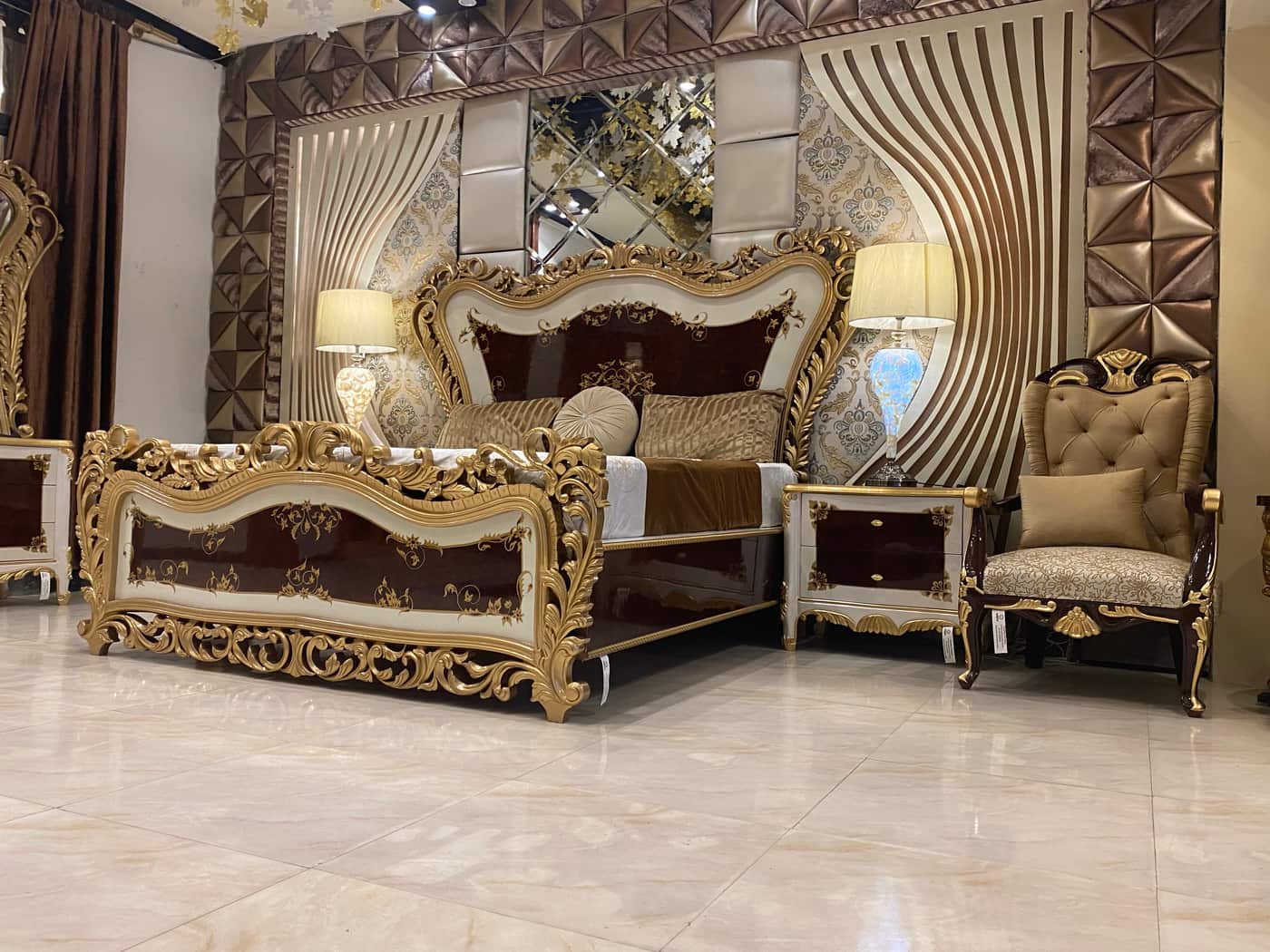 Luxury Ornate Bedroom Set with Glamorous Accents