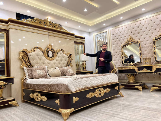 Luxurious Gold-Finish Classic Bedroom Set