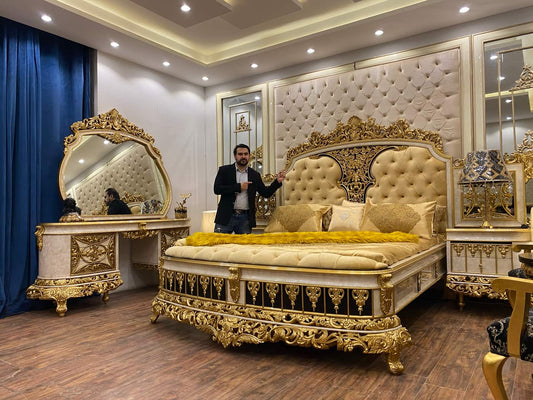 Luxurious Golden Baroque Style Bedroom Set