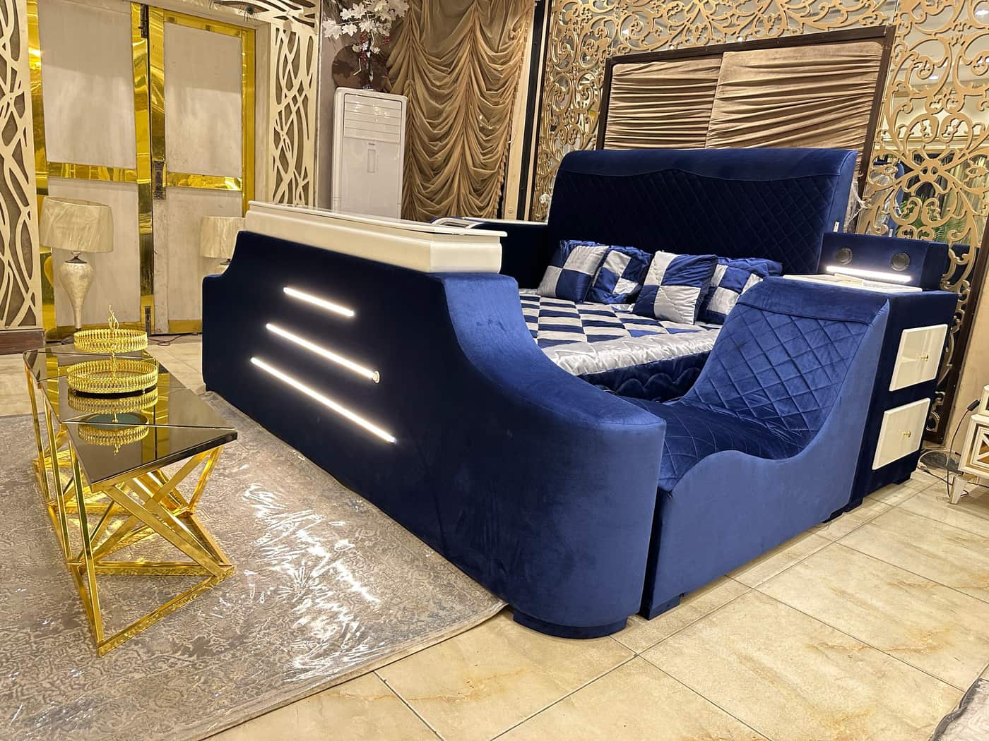Luxurious Modern Bedroom Set with Stylish TV Unit