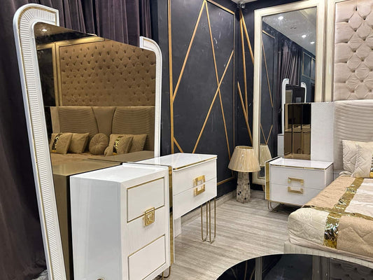 Luxurious Modern Bedroom Set