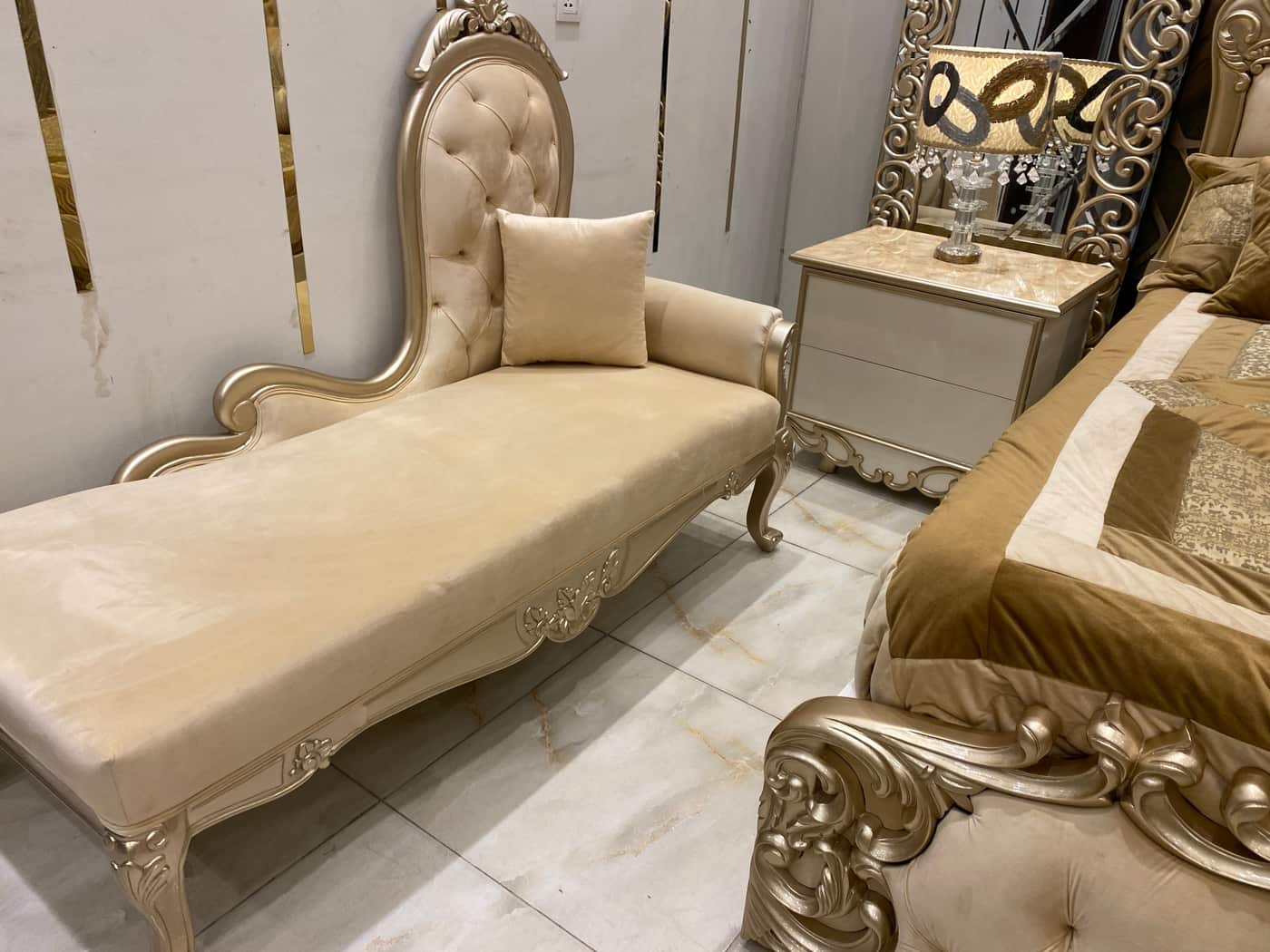 Elegant Luxury Bedroom Set