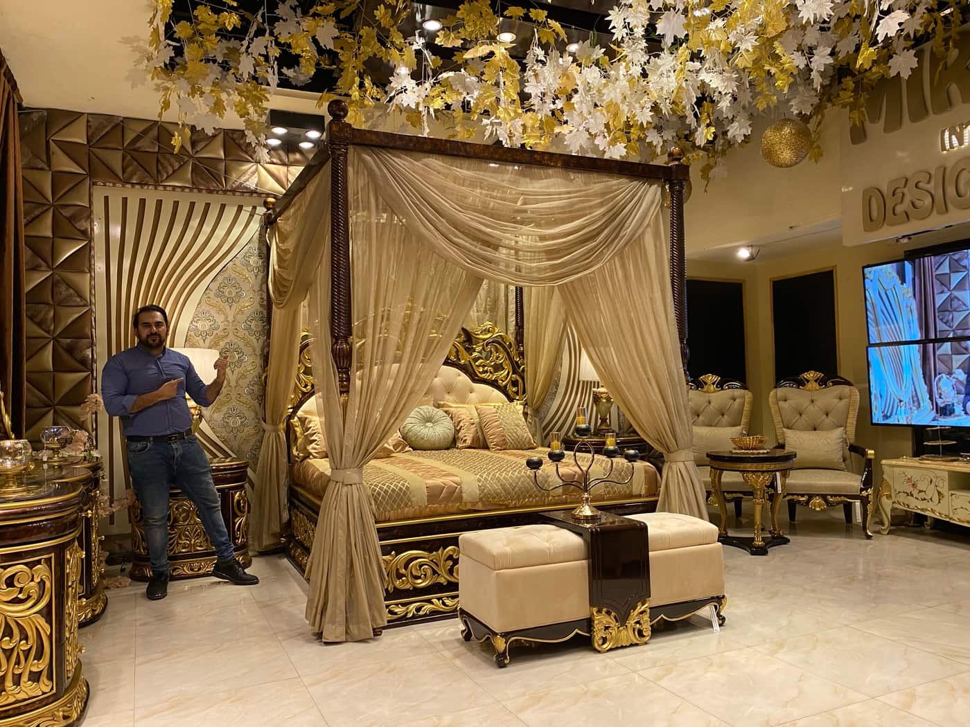 Luxurious Golden Canopy Bed Set