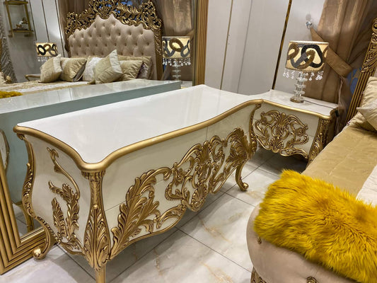 Luxurious Gold Accent Bedroom Set with Upholstered Bed