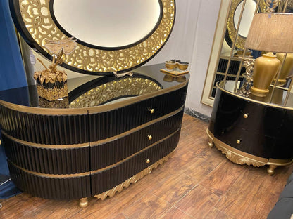 Luxurious Elegant Bedroom Set