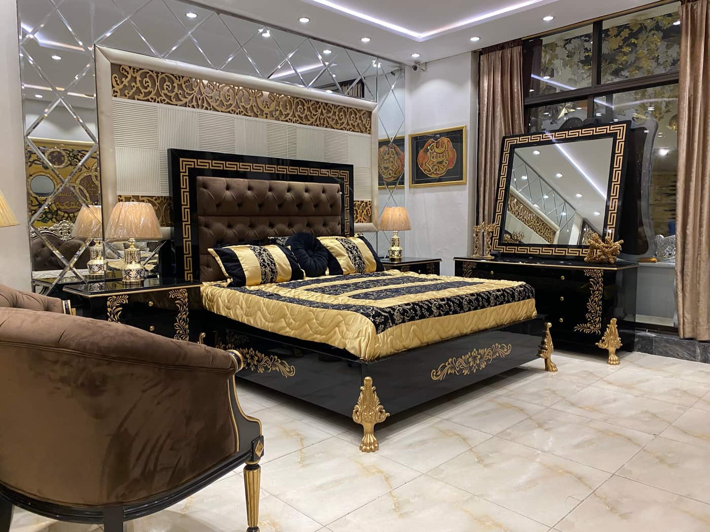Luxurious Black and Gold Bedroom Set