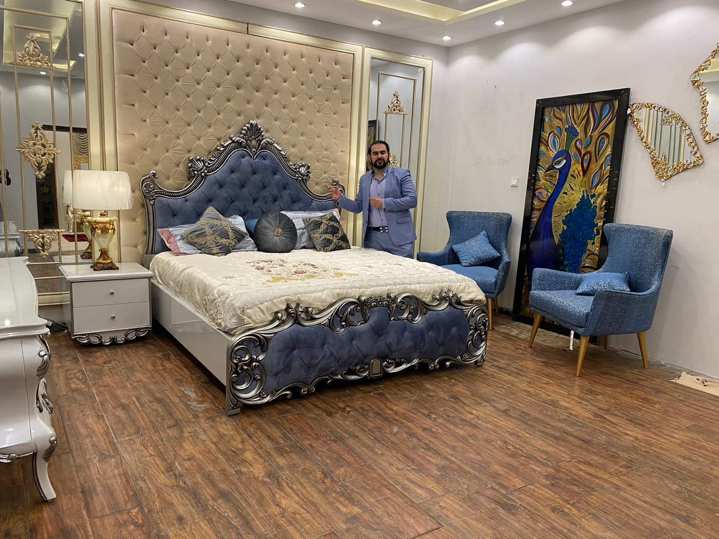 Luxurious Upholstered King Size Bed Set