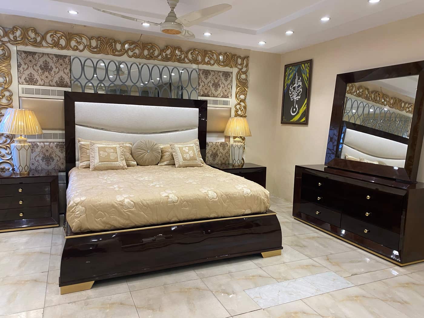 Deluxe Modern Bedroom Set