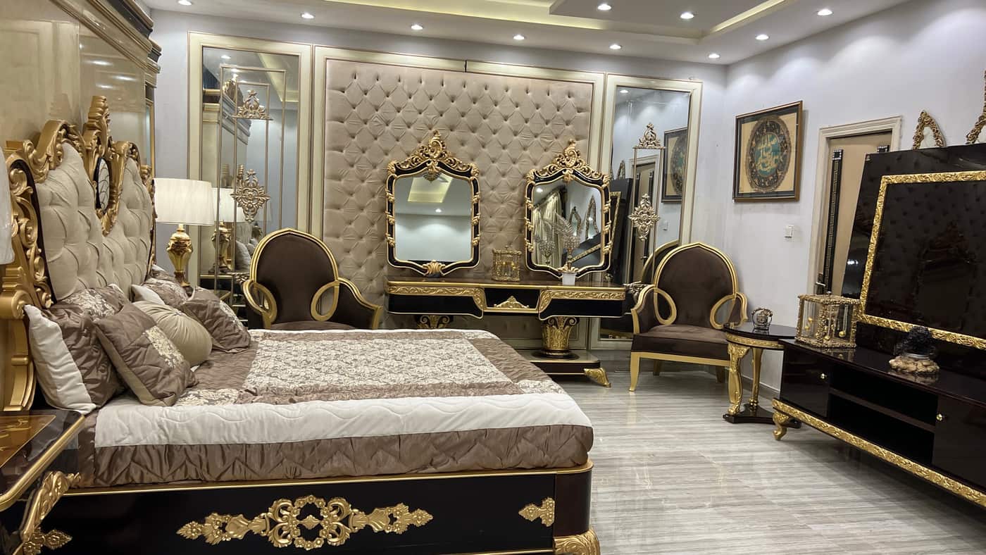 Luxurious Classic Bedroom Set with Gold Accents