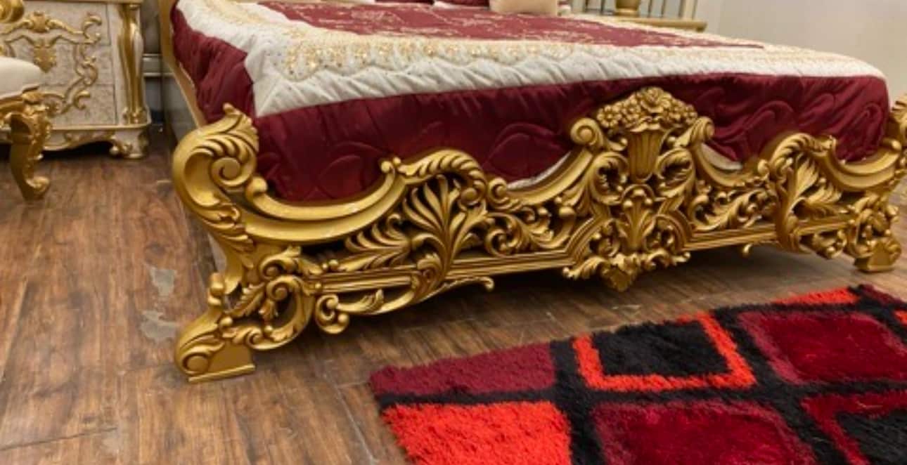 Luxurious Gold Leaf Bedroom Set