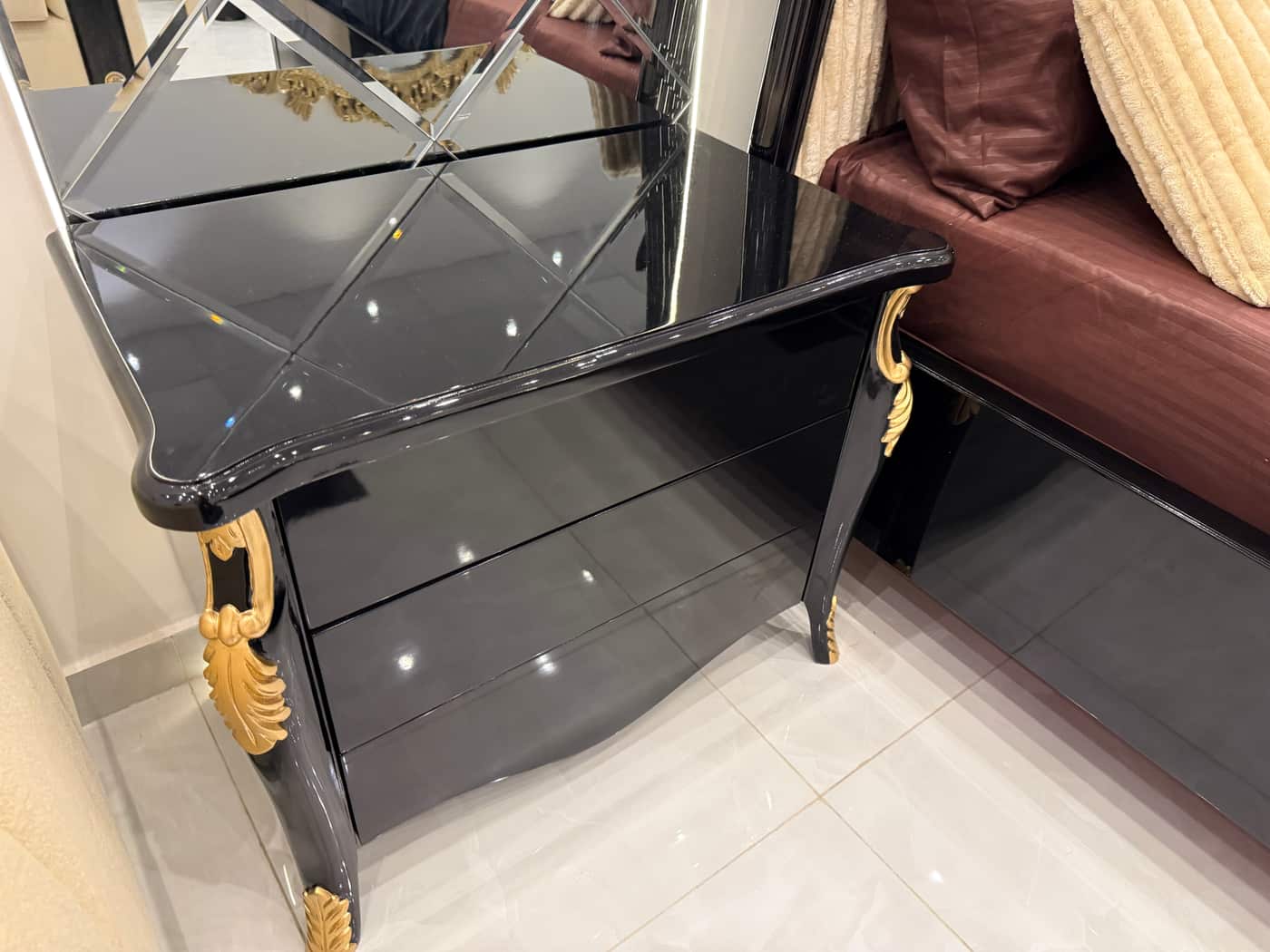 Luxury Elegant Bedroom Set