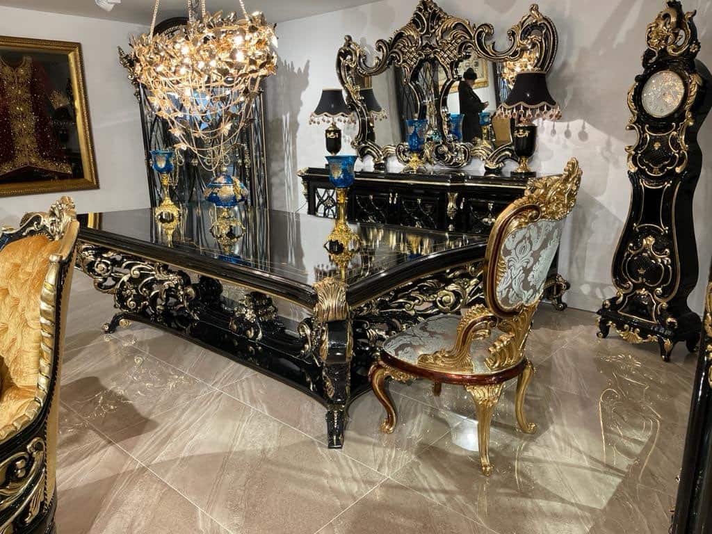 Luxurious Victorian Style Living Room Set