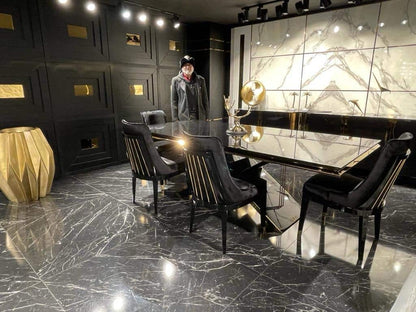 Luxurious Black Dining Table Set