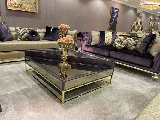 Luxurious Velvet Chesterfield Sofa with Decorative Cushions