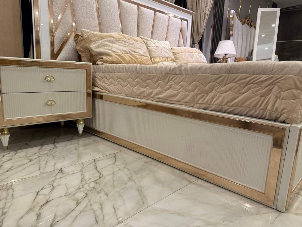 Elegant Modern King Size Bed Set with Nightstand