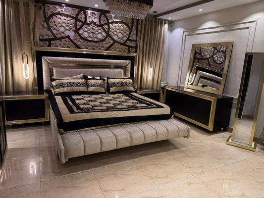 Luxury Upholstered Bed with Mirrored Nightstands