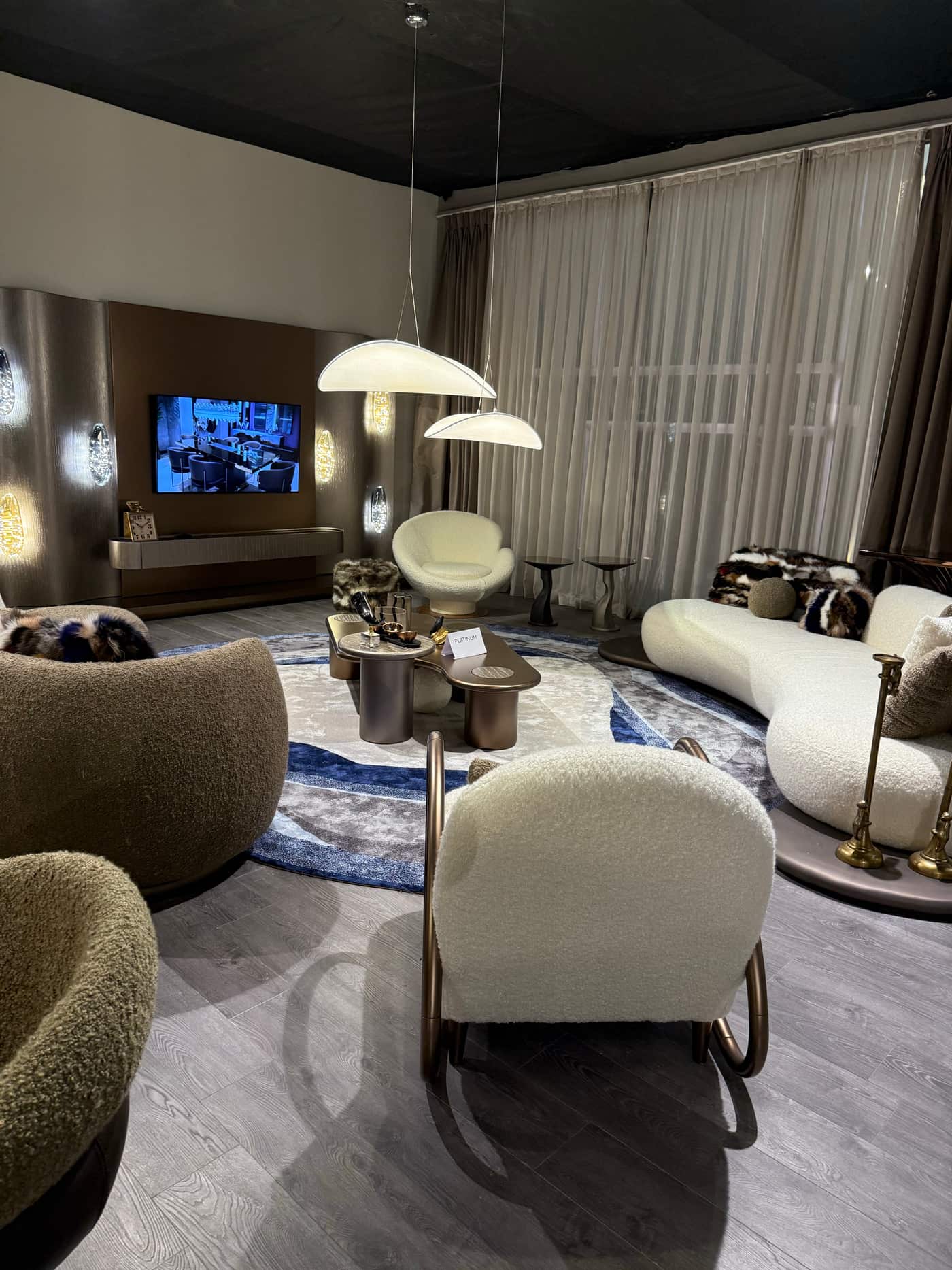 Contemporary Cozy Lounge Set