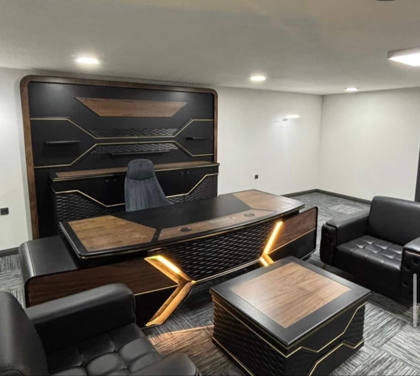 Modern Luxury Office Set