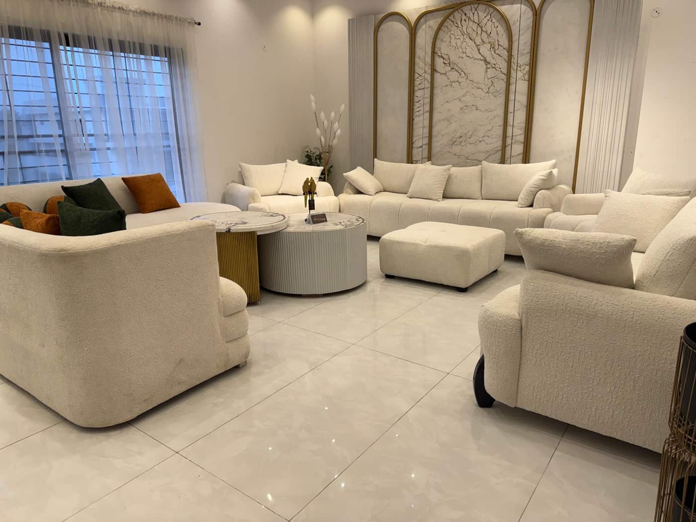 Elegant Modern Living Room Set