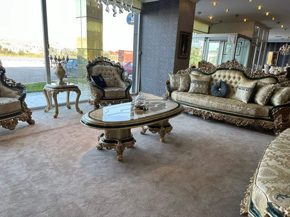 Luxurious Classic Living Room Set