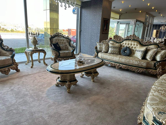 Luxurious Classic Living Room Set