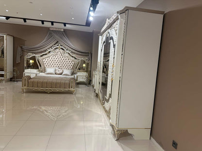 Luxurious Elegant Bedroom Set